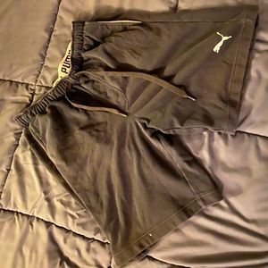 Puma Gym soft shorts size L